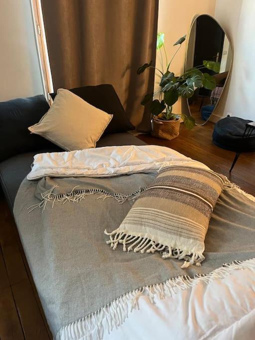 Charmant Appartement Proche Paris Saint-Ouen  ภายนอก รูปภาพ